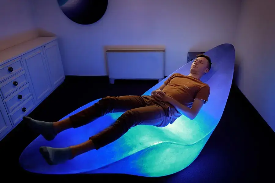 sproščanje v alfa stanju na terapevtski napravi za zmanjšanje stresa